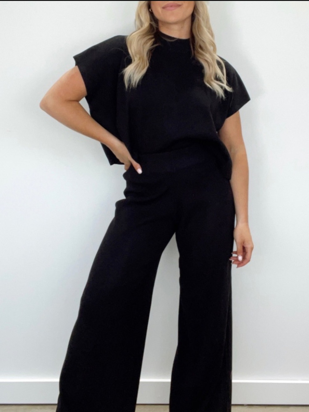 By Together Short Sleeve Ribbed Knit Top - Black Size Medium